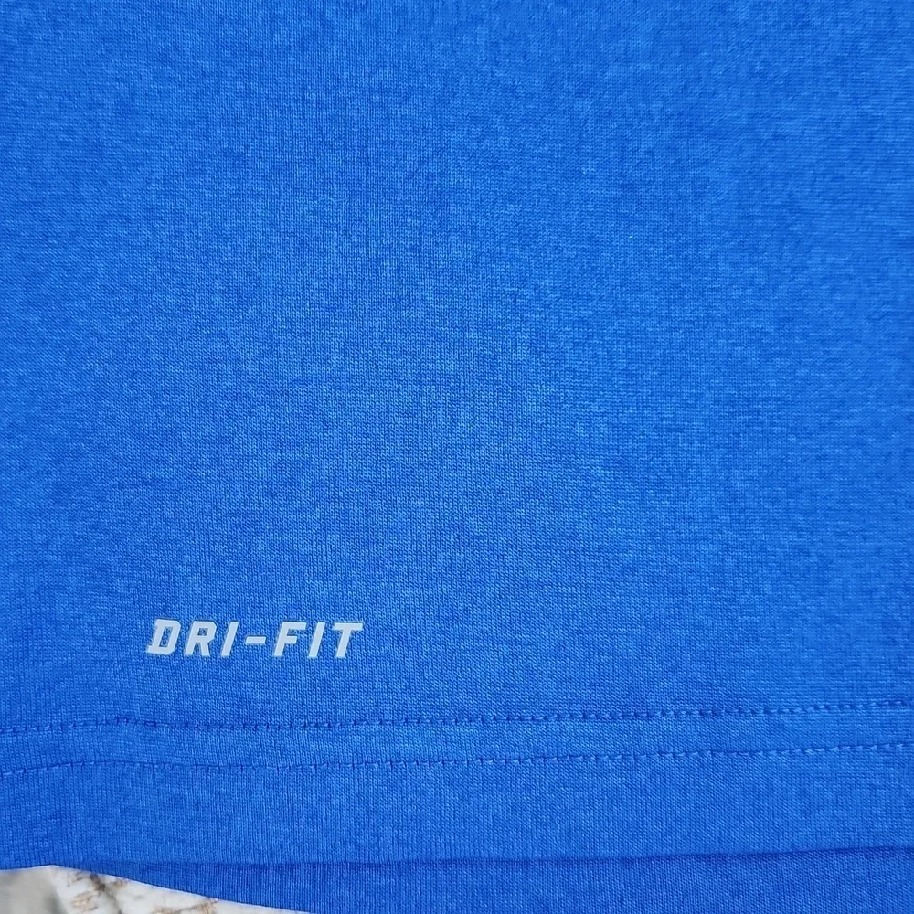 Nike XL Blue Sleeveless Top